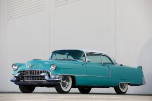 Cadillac Series 62 Coupe deVille 1955 года